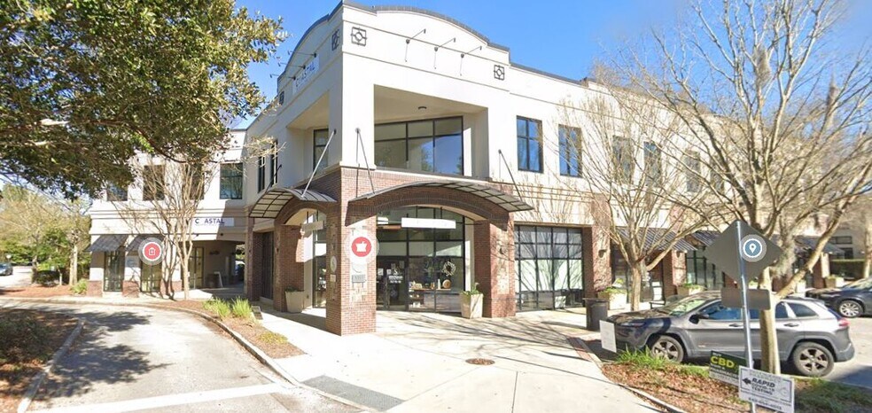 More Photos Of 1952 Long Grove Dr, Mount Pleasant Storefront Retail Office For Lease