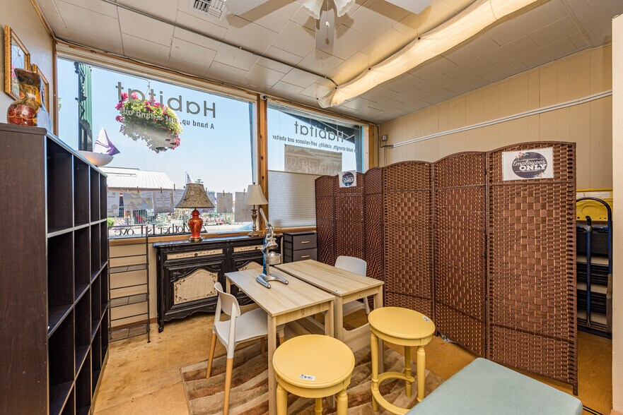 More Photos Of 213 E Washington St, Sequim Storefront Retail Office For Sale