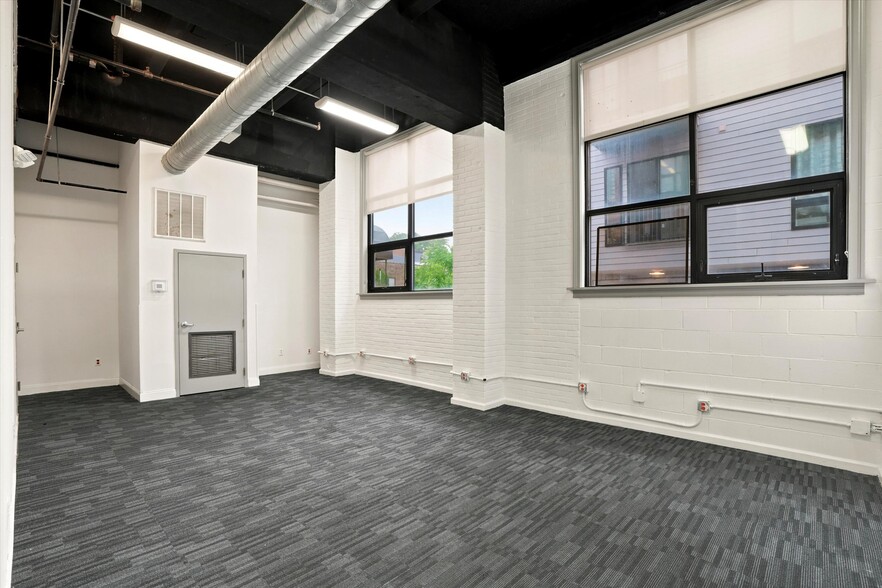 More Photos Of 5534-5546 Pulaski Ave, Philadelphia Office For Lease