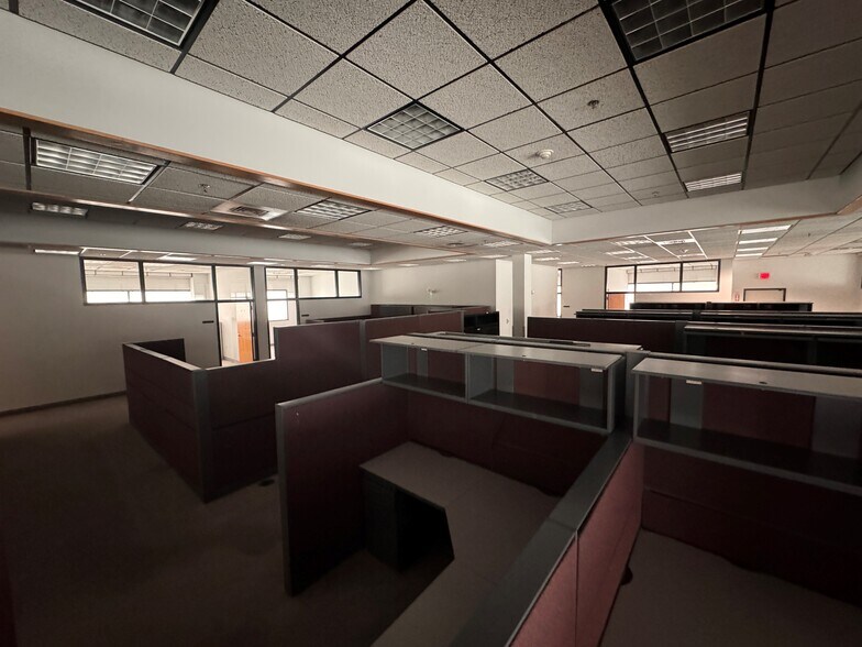 More Photos Of 1100 E Bridger Ave, Las Vegas Office For Lease