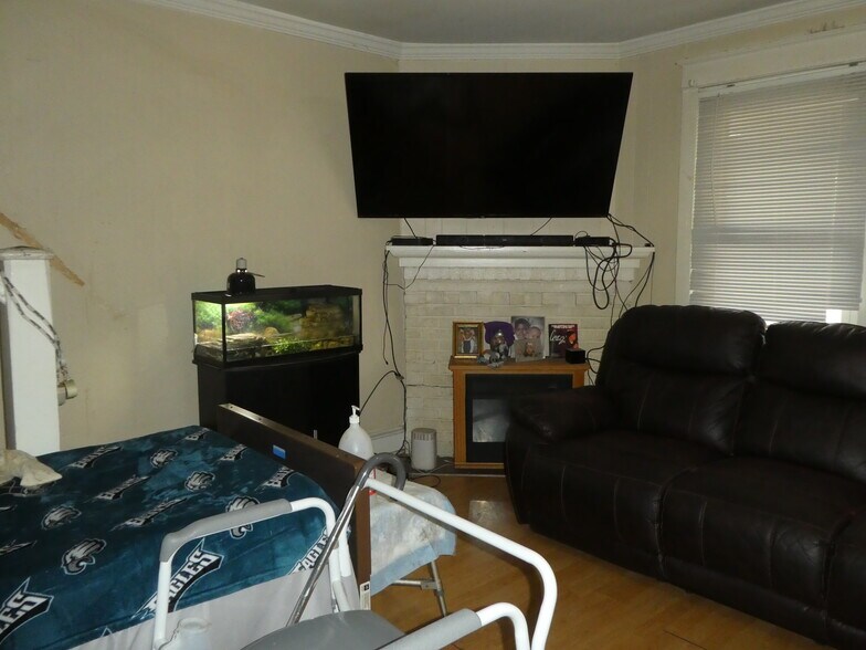 More Photos Of , Philadelphia Unknown For Sale