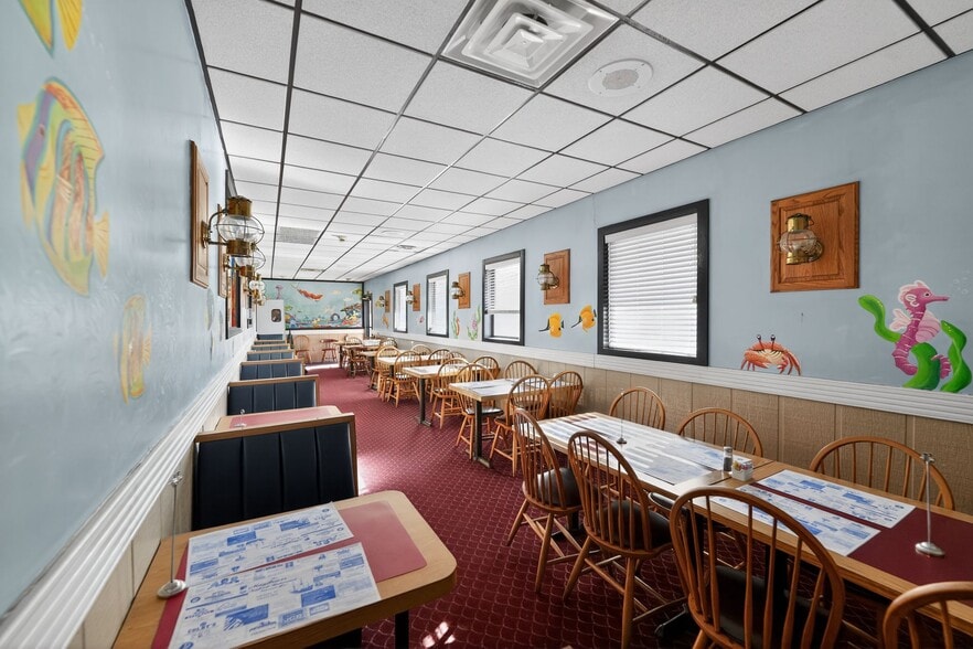 More Photos Of 2200 N Fayetteville St, Asheboro Restaurant For Lease