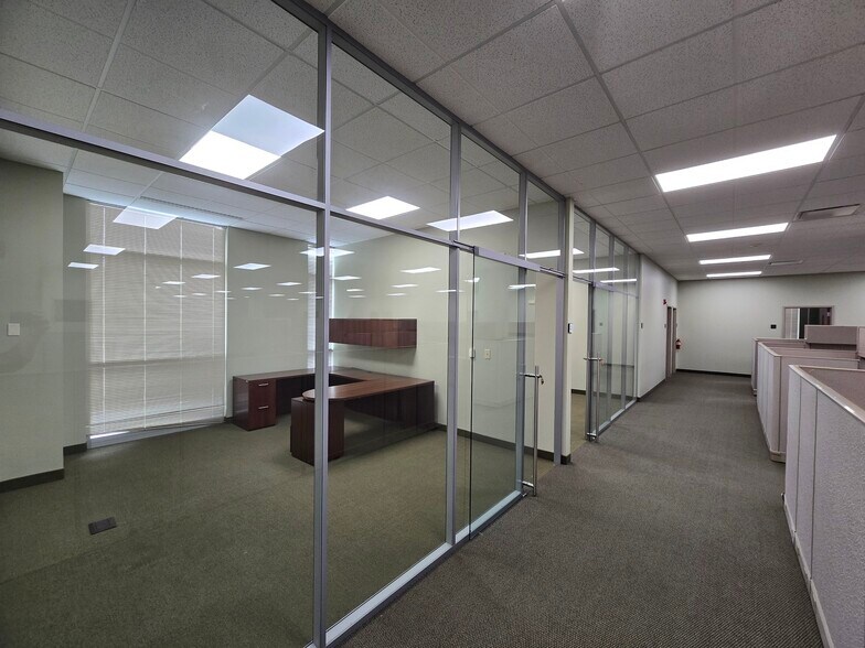 More Photos Of 4500 Courthouse Blvd, Stow Office For Lease