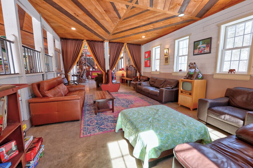 More Photos Of 400 Game Farm Rd, Catskill Hospitality For Sale