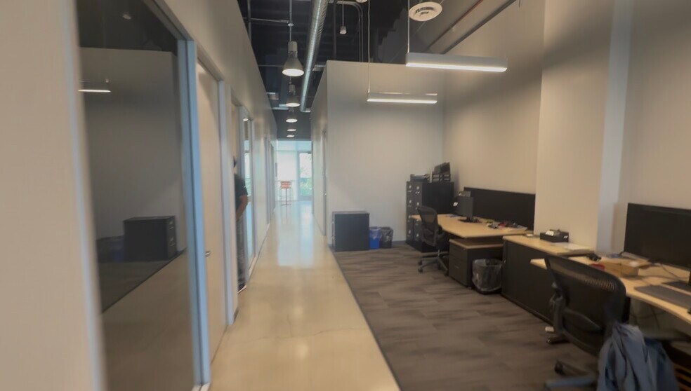 More Photos Of 3738 Bayer Ave, Long Beach Office For Lease