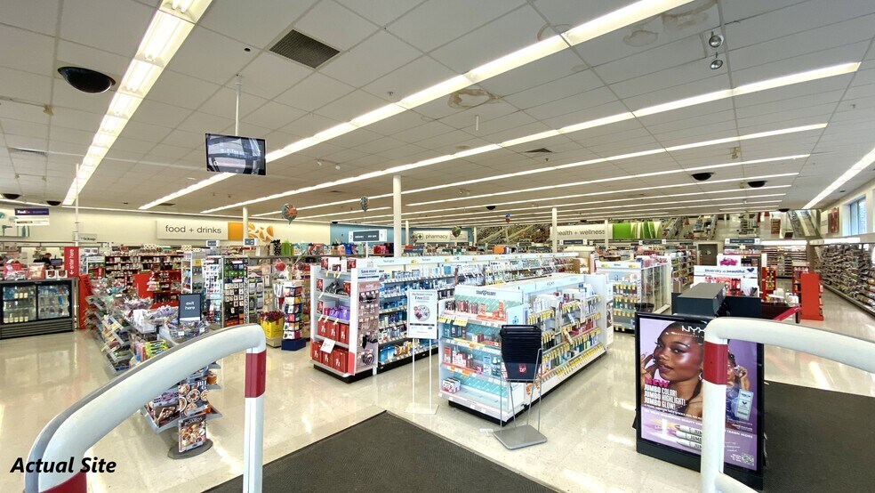 More Photos Of 6421 Market Ave N, Canton Drugstore For Sale