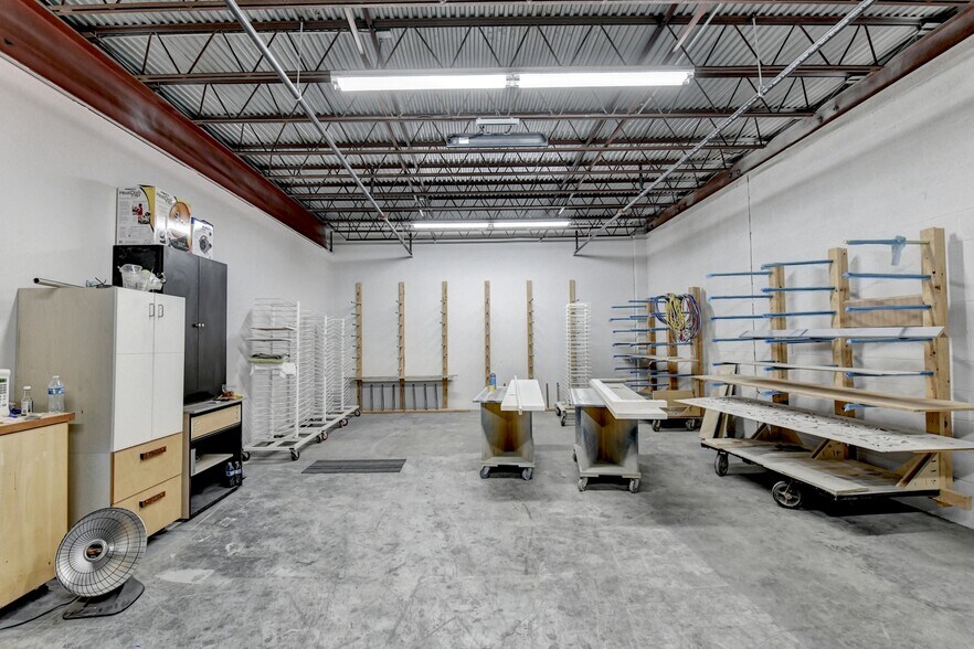 More Photos Of 4784 Cantrell Rd, Flowery Branch Warehouse For Sale