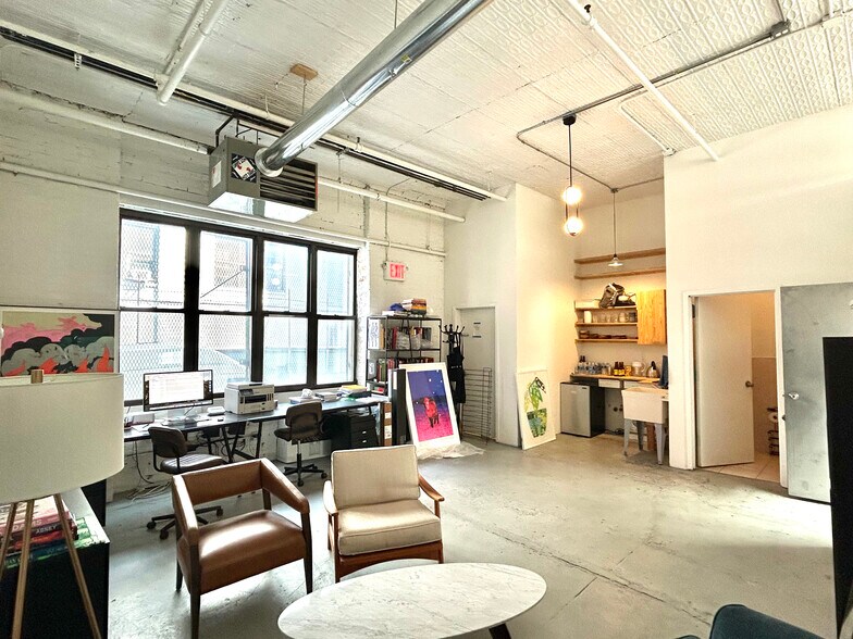 More Photos Of 109 Ingraham St, Brooklyn Loft Creative Space For Lease