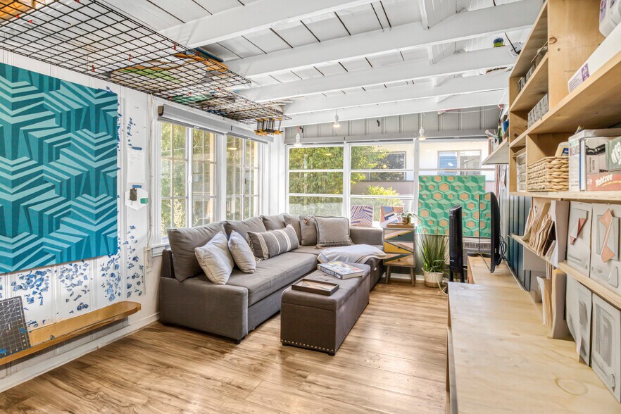 More Photos Of 1276 N Sweetzer Ave, West Hollywood Apartments For Sale