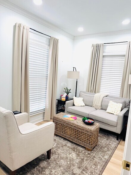 More Photos Of 32 Lenox Pointe NE, Atlanta Coworking Space