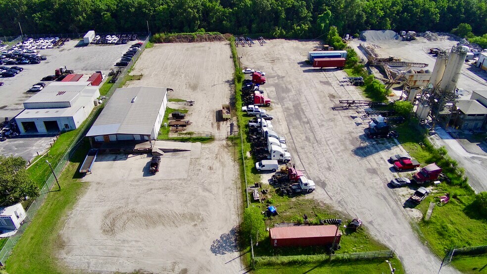 Primary Photo Of 50-52 Telfair Pl, Savannah Warehouse For Lease