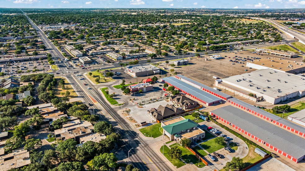 More Photos Of 206 Slide Rd, Lubbock Office For Lease