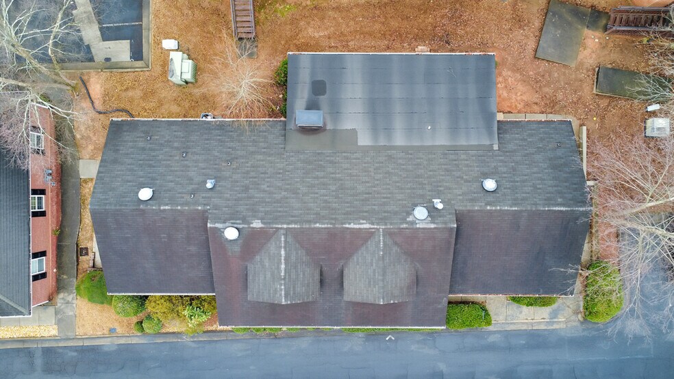 More Photos Of 2440 Sandy Plains Rd, Marietta Office For Sale