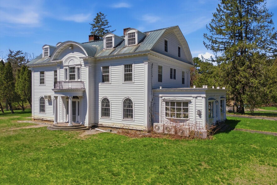 More Photos Of 2255 Ballston Ave, Saratoga Springs Restaurant For Sale