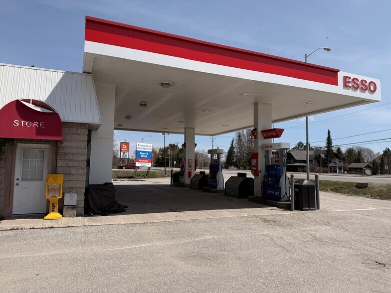 More Photos Of 134 Hwy-60, Huntsville Service Station For Sale