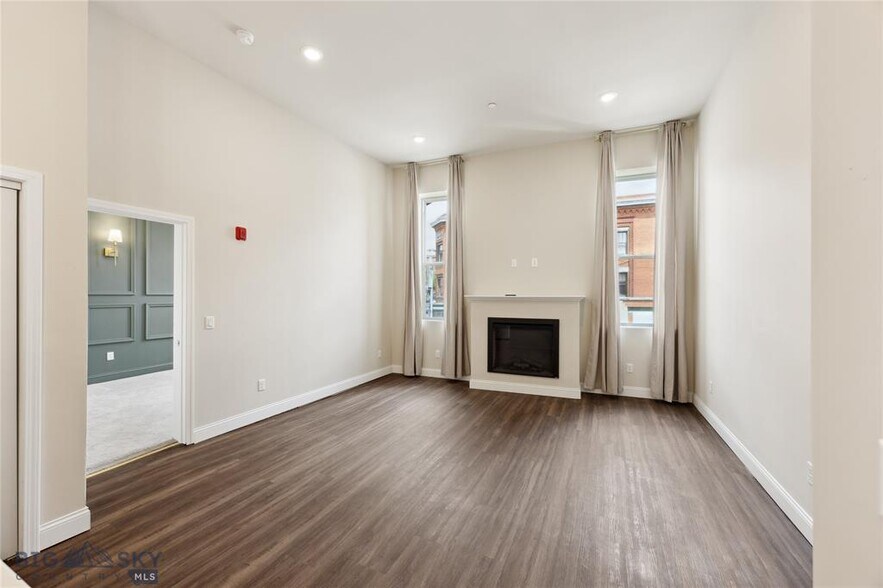 More Photos Of 140 W Park St, Butte Apartments For Sale