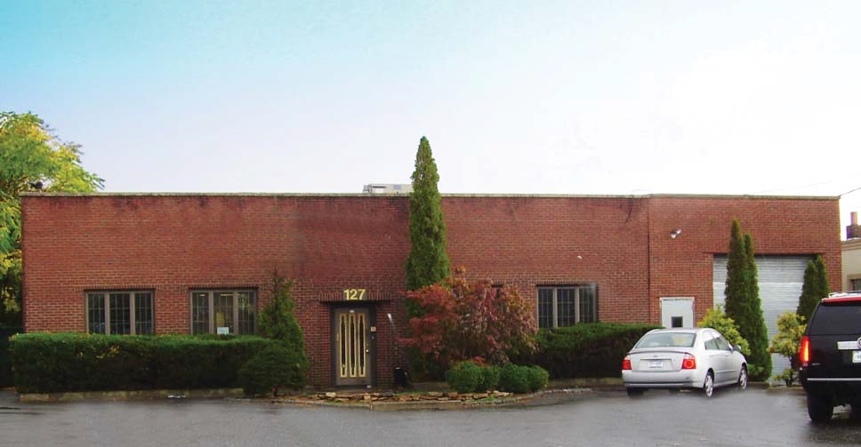 Primary Photo Of 130 Marine St, Farmingdale Warehouse For Lease