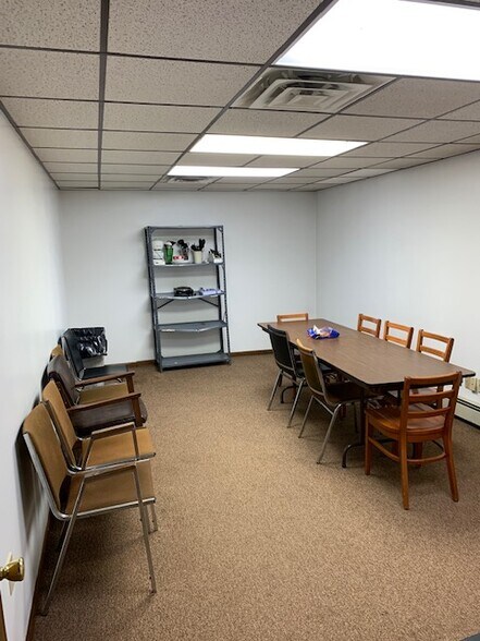 More Photos Of 709 Caldwell ave, Portage Office For Lease