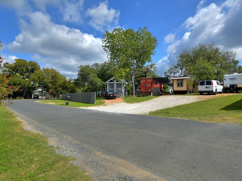 More Photos Of 1703 Saracen Rd, Austin Land For Sale