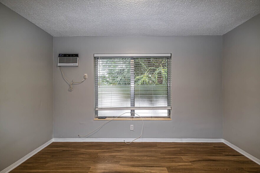 More Photos Of 13025 Emerald Dr, North Miami Apartments For Sale