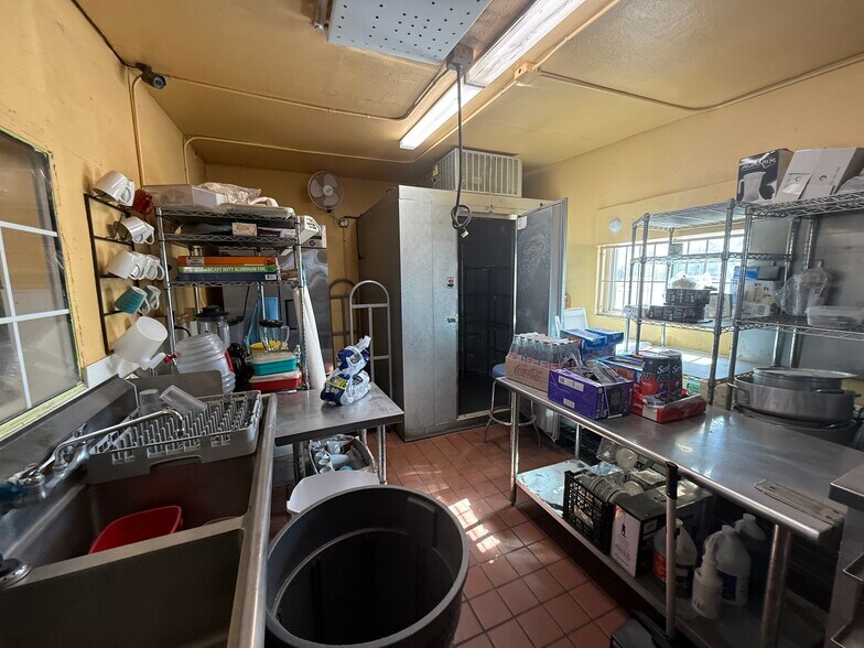 More Photos Of 2138 Cypress Ave, El Paso Restaurant For Sale