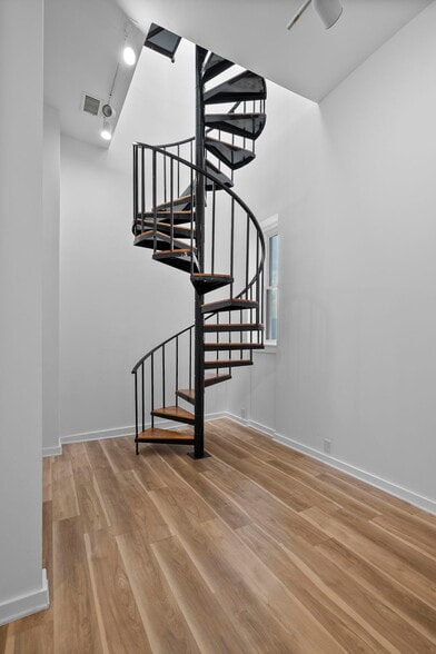 More Photos Of 503 20th St, Saint Louis Warehouse For Sale