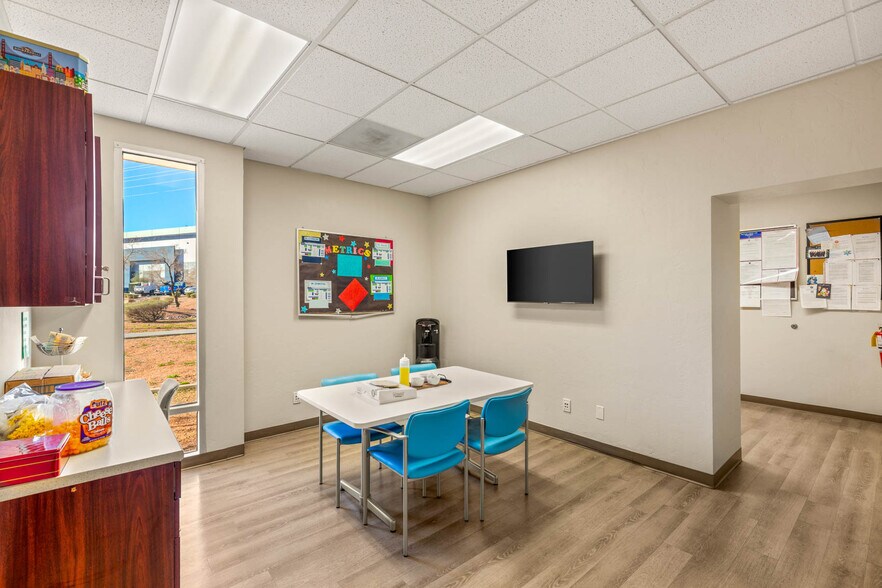 More Photos Of 2601 N Tenaya Way, Las Vegas Office For Sale