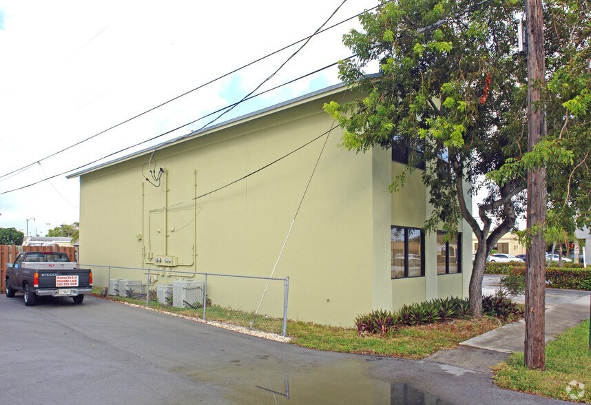 More Photos Of 602 W Lantana Rd, Lake Worth Medical For Lease