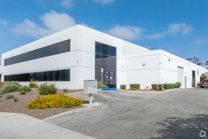 Primary Photo Of 6085 King Dr, Ventura Manufacturing For Sale