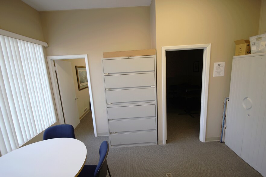 More Photos Of 150 E Sprague Rd, Broadview Heights Office For Lease