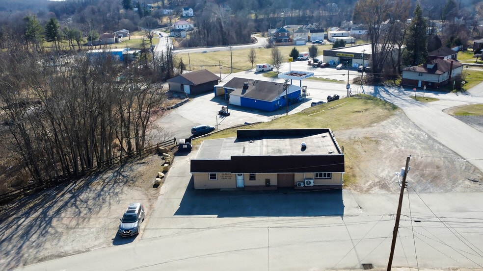 More Photos Of 16 Legion St, Republic Freestanding For Sale