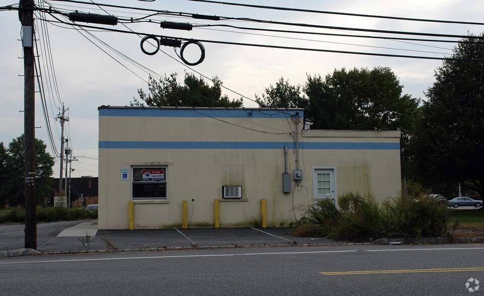 More Photos Of 5 Van Winkle Rd, Pine Brook Freestanding For Sale