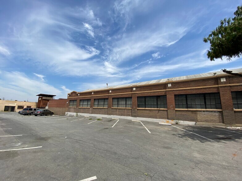 More Photos Of 1431-1441 W 2nd St, Pomona Manufacturing For Sale
