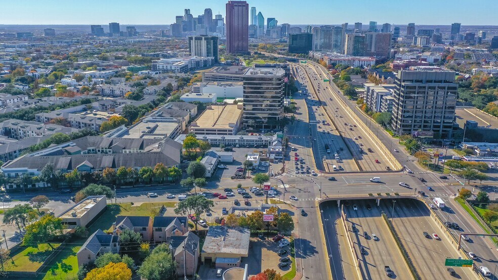Primary Photo Of 4212 N Central Expy, Dallas Auto Repair For Sale