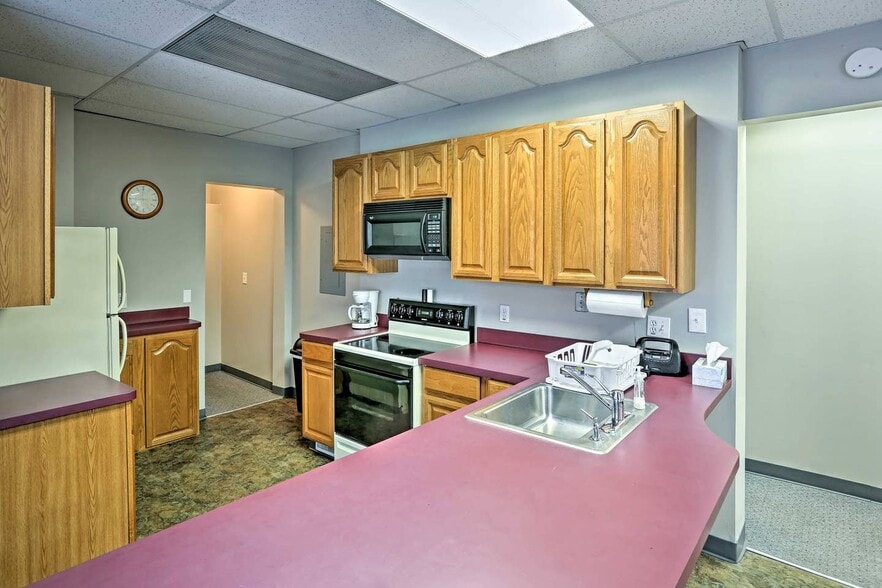 More Photos Of 2103 St Clair Ave, Cleveland Storefront Retail Office For Sale