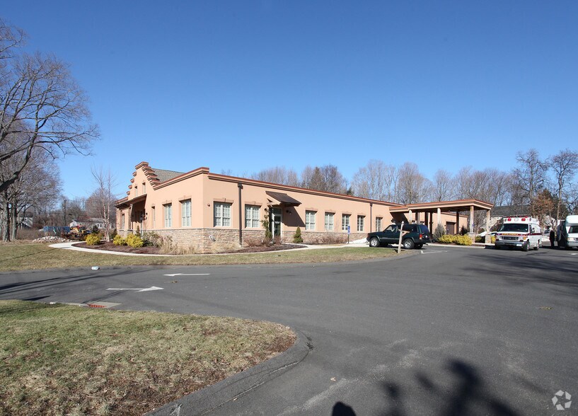Primary Photo Of 341 West St, Southington Medical For Sale