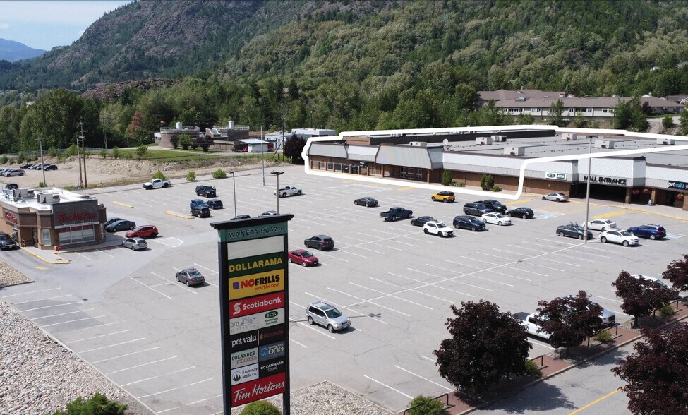 More Photos Of 8100 Rock Island Hwy, Trail Freestanding For Lease