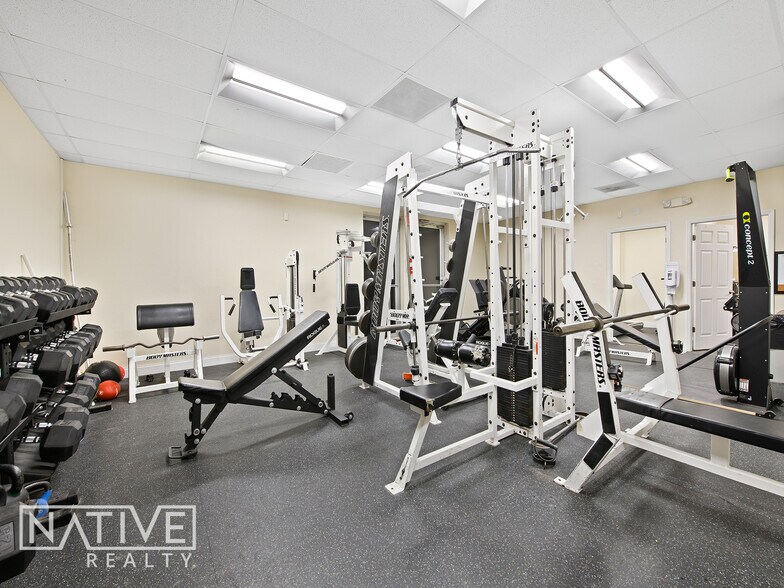 More Photos Of 533 NE 13th St, Fort Lauderdale Storefront Retail Office For Sale