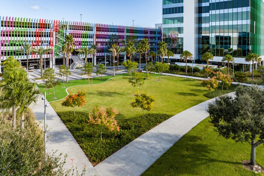 More Photos Of 6876 Marwick Ln, Orlando Office For Lease