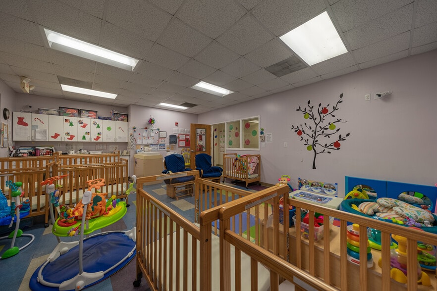 More Photos Of 1004 Old Plank Rd, High Point Daycare Center For Sale