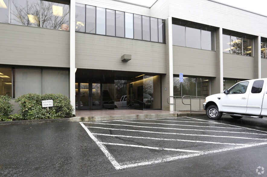 More Photos Of 4905 Sw Griffith Dr, Beaverton Office For Lease
