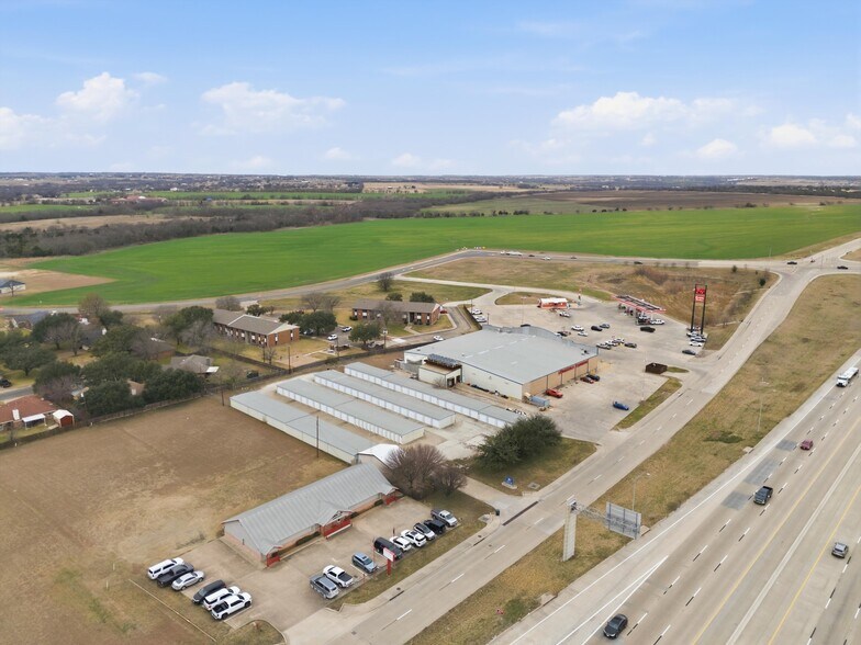 More Photos Of 310 Frontage rd, Lorena Self Storage For Sale