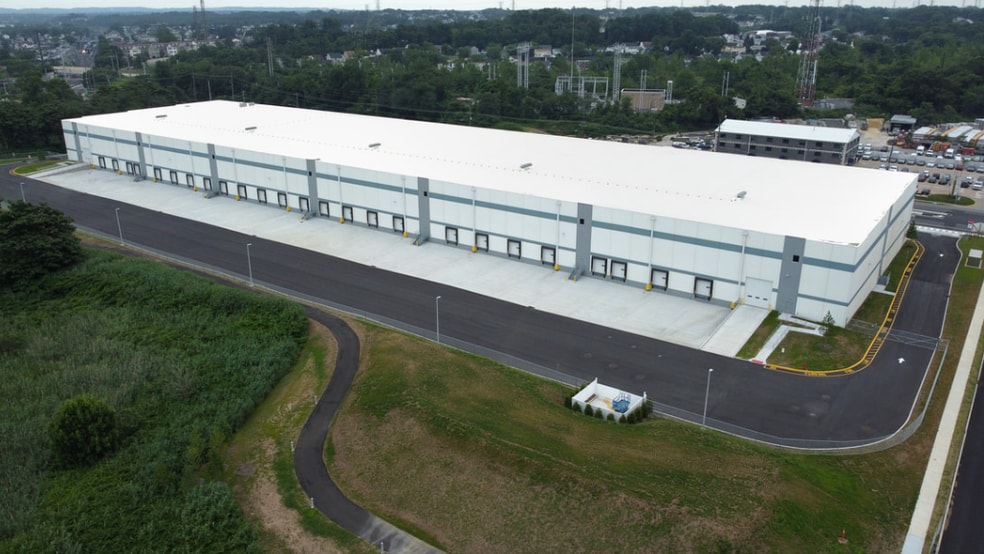 More Photos Of 111 Main St, South Amboy Industrial For Lease