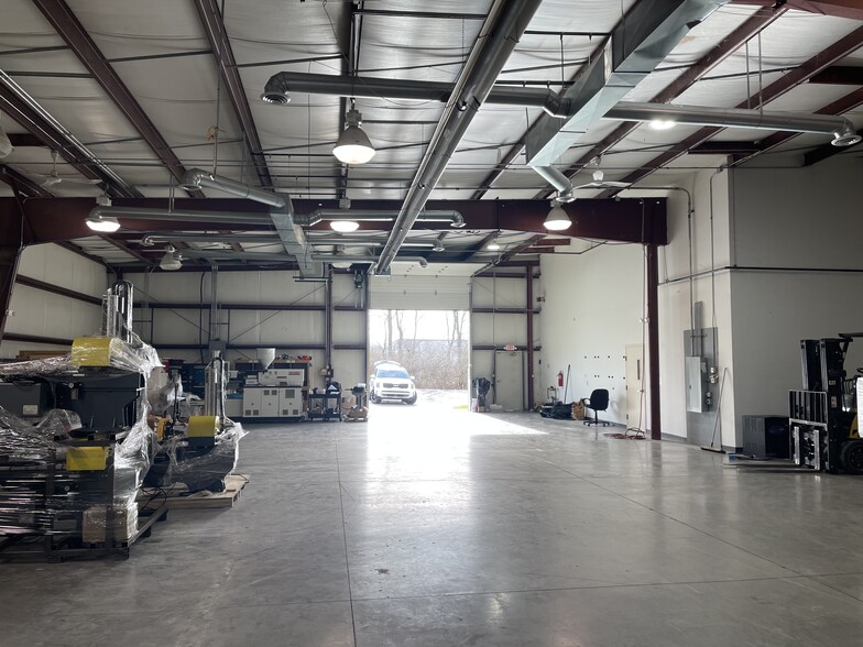 More Photos Of 400 Gargrave Rd, Dayton Warehouse For Sale