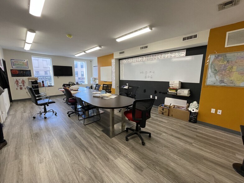 More Photos Of 2275 3rd Ave, New York Storefront Retail Office For Lease