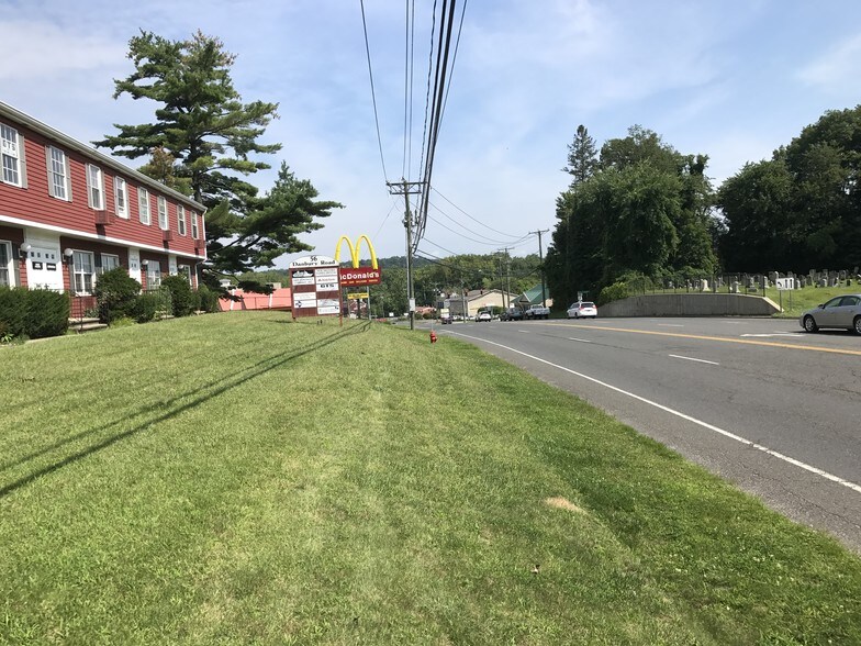 More Photos Of 56 Danbury Rd, New Milford Medical For Sale