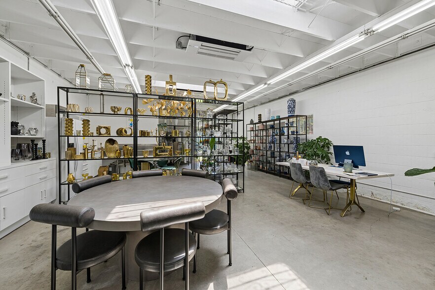More Photos Of 8560 Venice Blvd, Los Angeles Storefront Retail Office For Sale