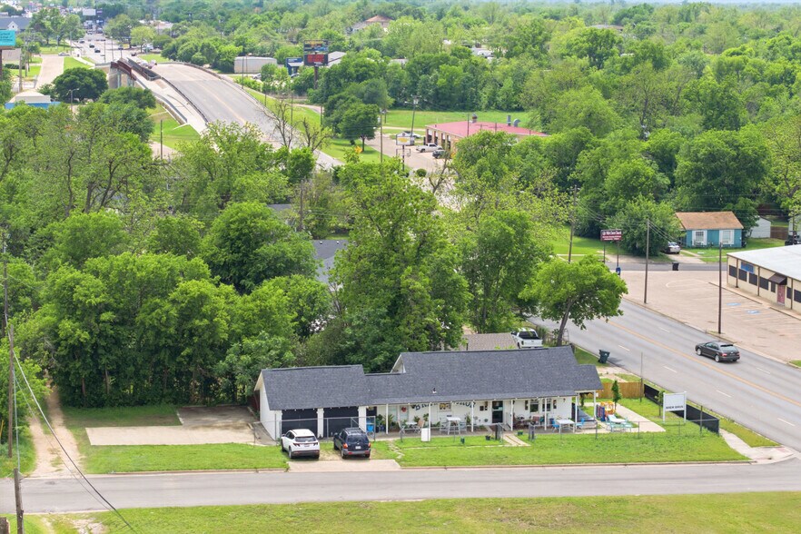 More Photos Of 201 S 31st St, Temple General Retail For Sale