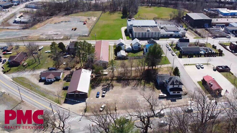 Primary Photo Of 1128 7th St, Parkersburg Auto Dealership For Sale