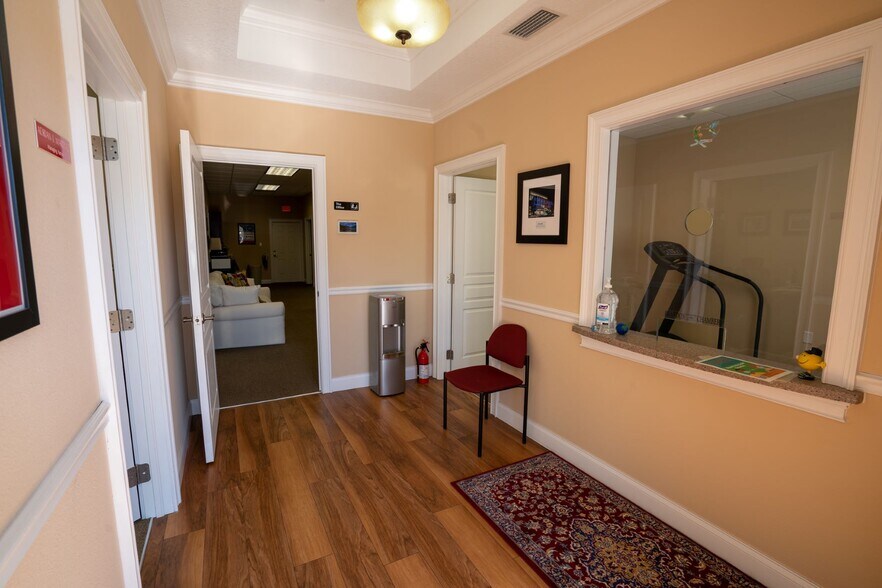 More Photos Of 1341 Providence Rd, Brandon Coworking Space